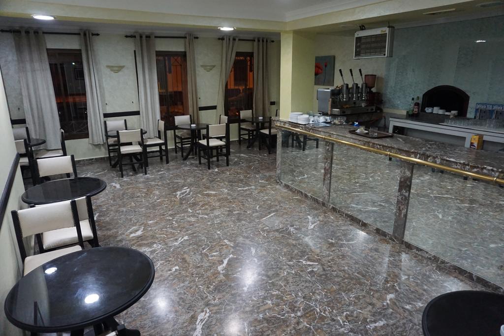 Hotel Zelis Асила Екстериор снимка