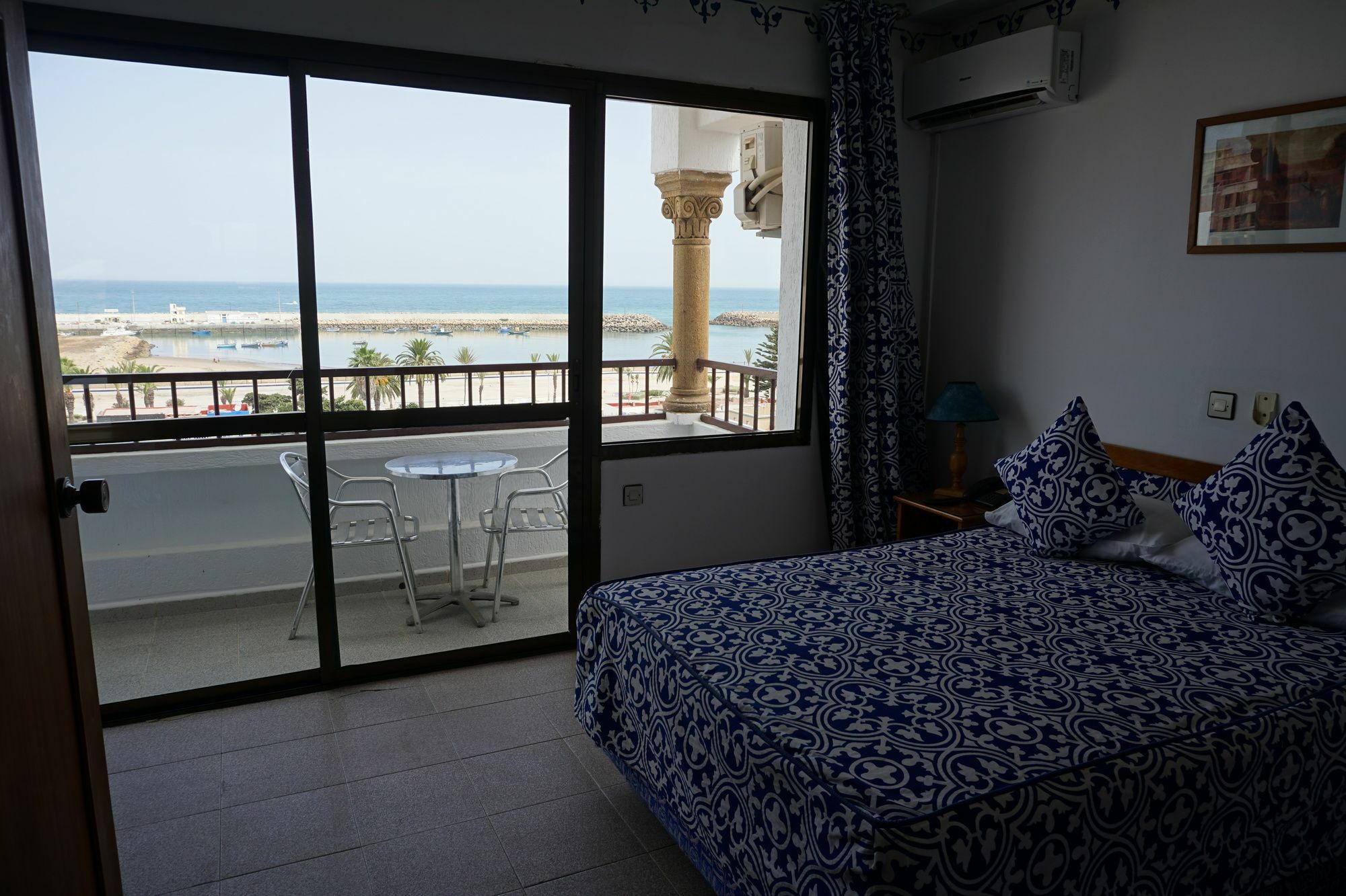 Hotel Zelis Асила Екстериор снимка